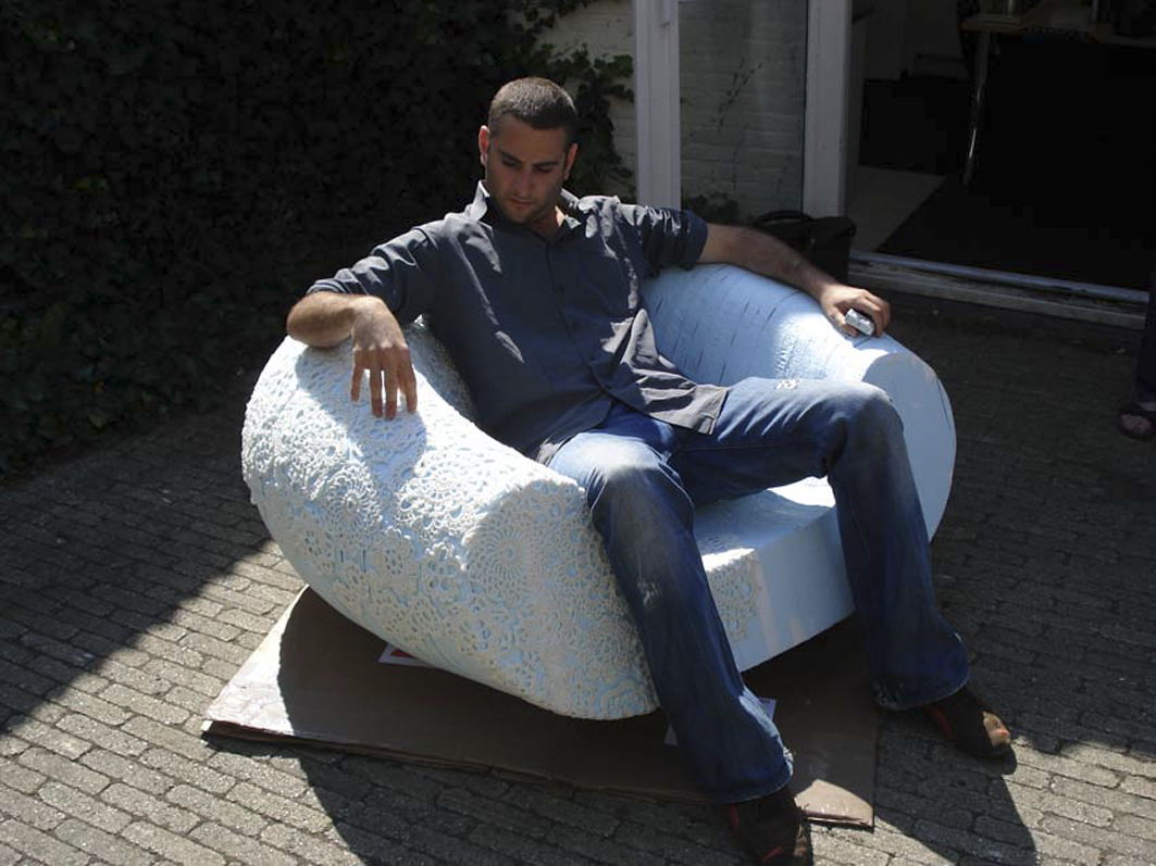 Marcel Wanders Gold crochet chair – ToolsGalerie